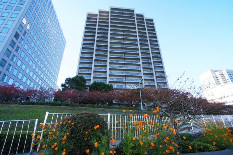 Exterior of Sumida Riverside Tower 22F